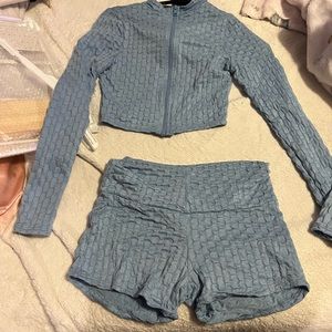 Two piece set size small